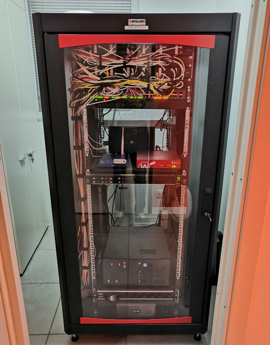 intervento-jump-computer-armadio-rack